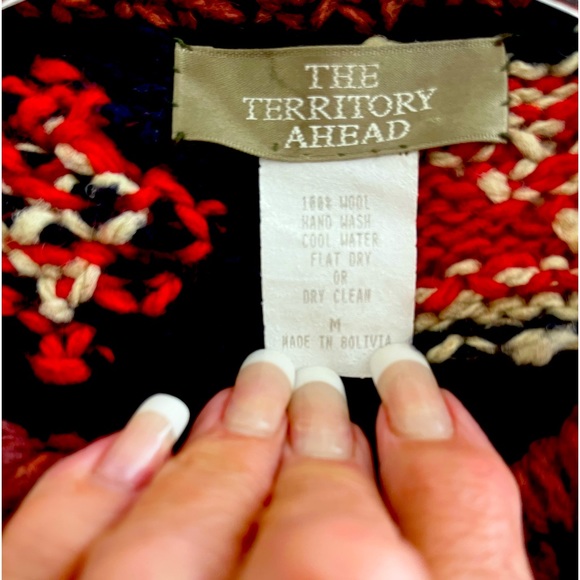 The perfect Wool cardigan EUC - Picture 2 of 6